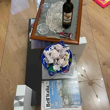 Casa Da Pina In Ricordo Della Mia Cara Mamma Apartment Angera